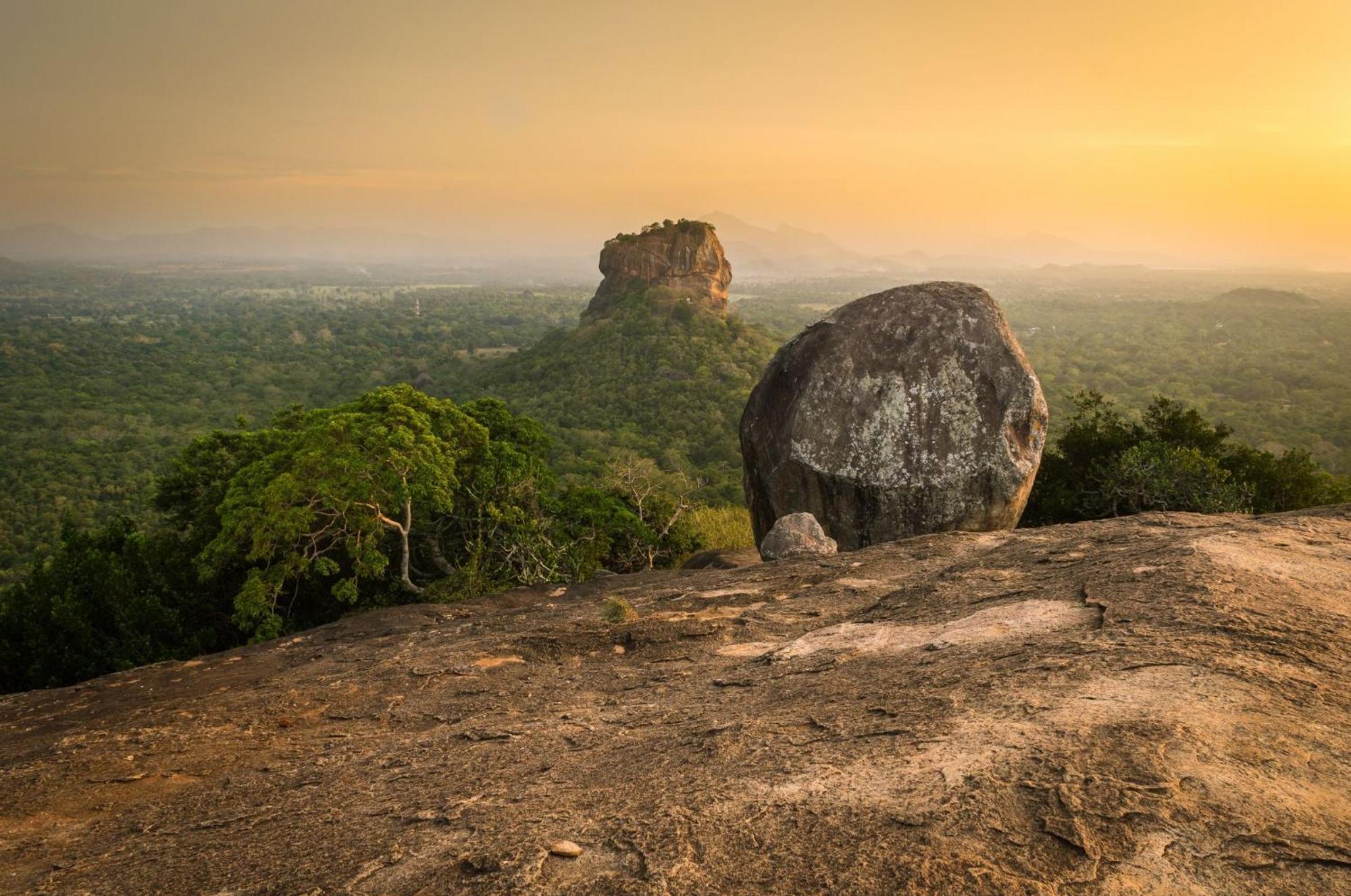 Yashi'S Place Sigiriya Exterior photo