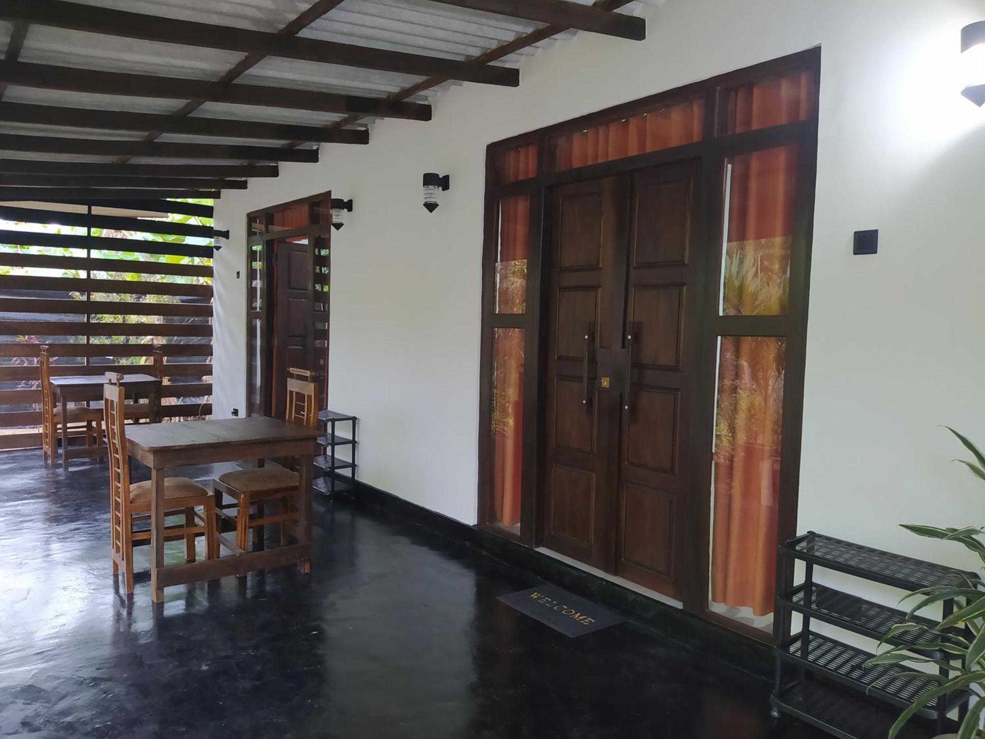 Yashi'S Place Sigiriya Exterior photo